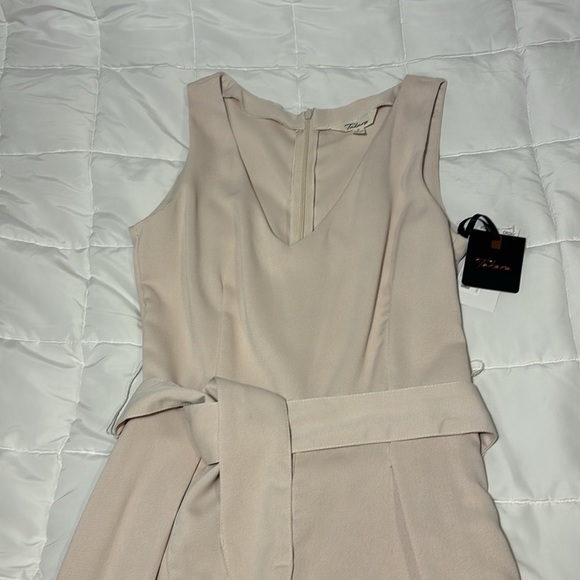 Takara Off White Wide-Leg Jumpsuit Size 5 - Picture 4 of 15